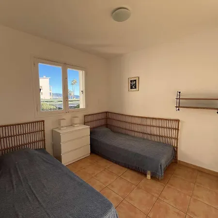 Apartment Familial T3 Au Lavandou Avec Parking, 4 Pers., Proche - Fr-1-308-204